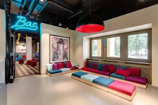 تیاتر اسکویر